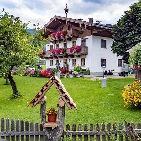 Herzoghof Çiftlik konaklama